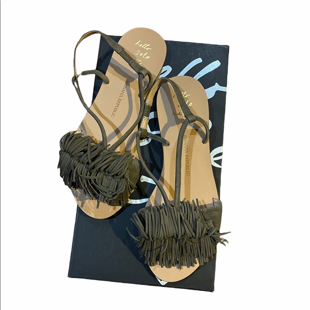 Fridge sandal.